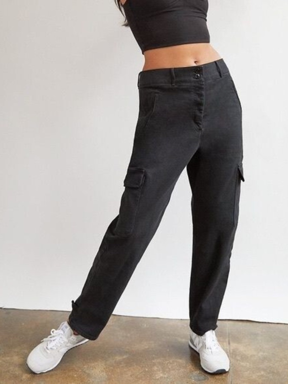 Aritzia Wilfred Free Modern Cargo Pants – Black – Size 4 Black Jeans Cargo Pant